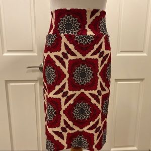 Lularoe Cassie skirt black red floral XL EUC